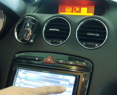 308 и Pioneer AVIC-HD3.jpg